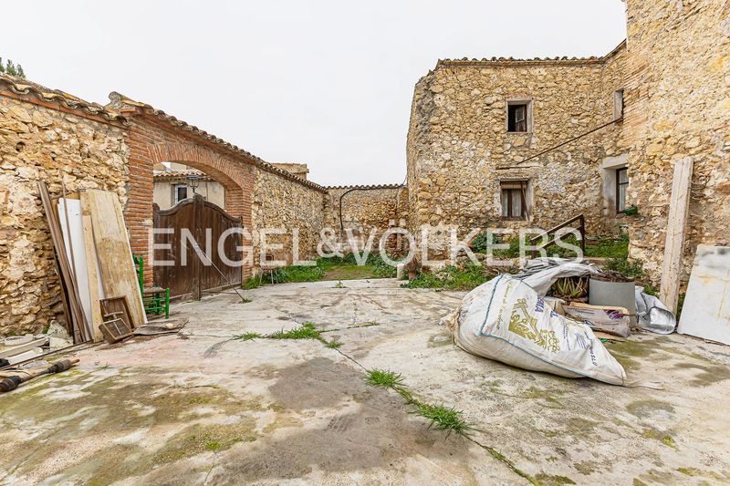 Foto af86a448-3c34-4e35-aae3-f33b9d702884. Casa amb calefacció a Granada (La)