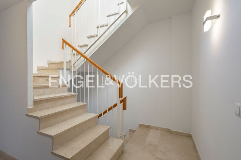 Foto 1582bb09-930e-49a2-b64d-da12a9d01da0. Casa amb calefacció aparcament piscina a Gava Mar Gavà