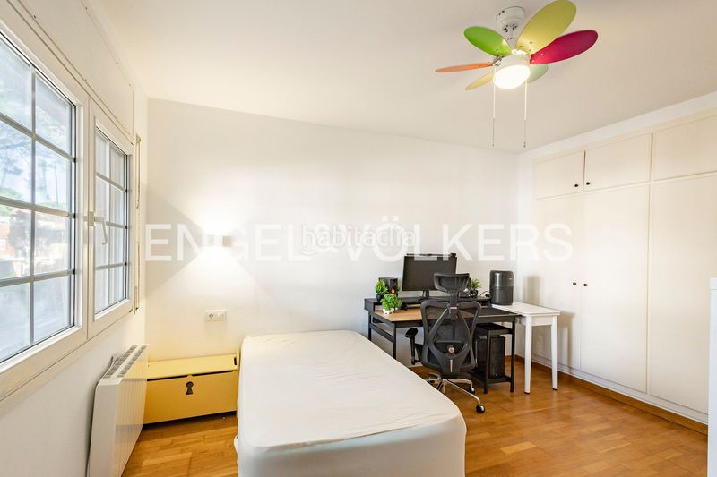 Foto 6afa80ed-1fca-451d-8291-7fbe16b18800. Casa amb calefacció aparcament piscina a Gava Mar Gavà