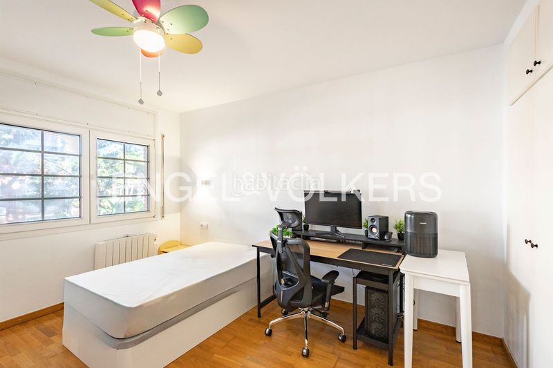 Foto fd329f48-95a9-4726-aea1-111f068a24c5. Casa amb calefacció aparcament piscina a Gava Mar Gavà