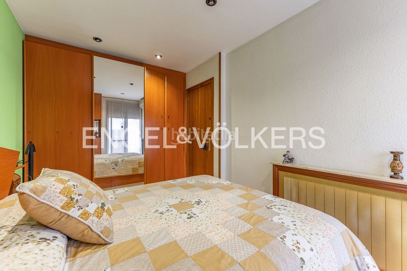 Foto 09f66609-0cf6-486d-bbe7-9fd178c4e919. Casa adossada amb calefacció aparcament a Creu de Barberà Sabadell
