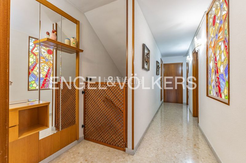 Foto c1f4b474-92fc-484d-91e8-5619c4090df7. Casa adossada amb calefacció aparcament a Creu de Barberà Sabadell
