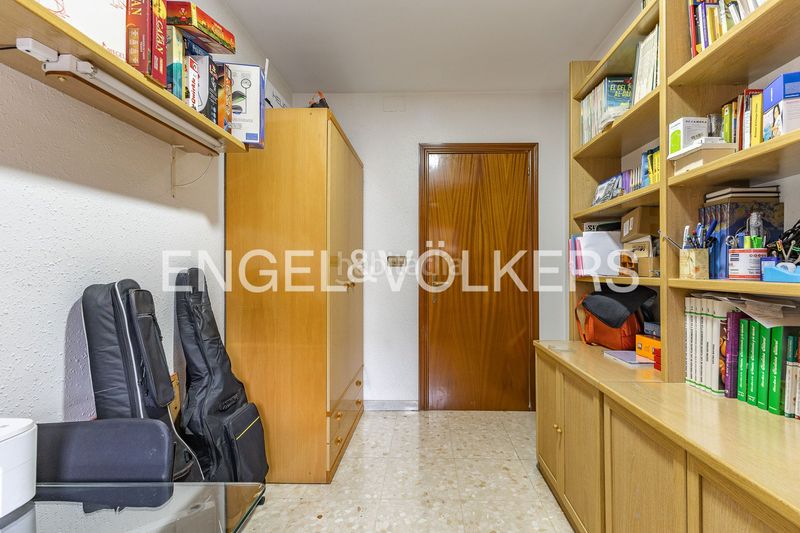 Foto f3b89210-9d25-469e-8570-b2e96f3aeded. Casa adossada amb calefacció aparcament a Creu de Barberà Sabadell