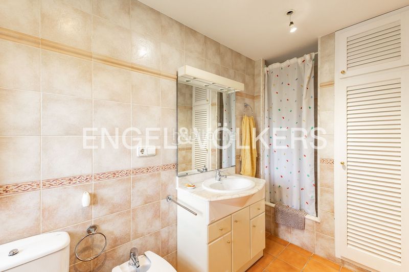 Foto 7d4c3cb4-30e0-4266-bfa4-b101a6017119. Masia amb calefacció aparcament piscina a Can Quirze Mataró