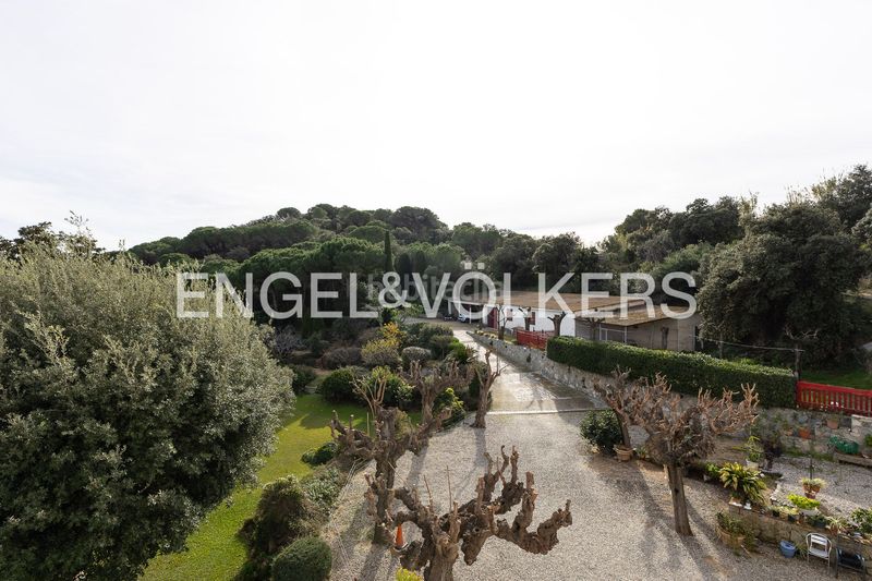 Foto aa75a748-50a2-43f2-a004-ed81bf59b98e. Masia amb calefacció aparcament piscina a Can Quirze Mataró