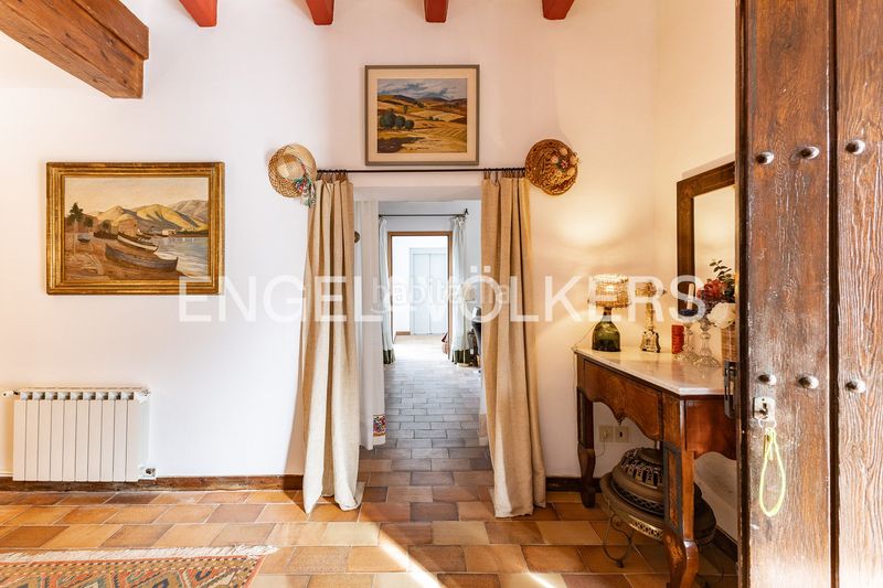 Foto ac07c046-59a1-4cf7-bed6-34035206225f. Masia amb calefacció aparcament piscina a Can Quirze Mataró