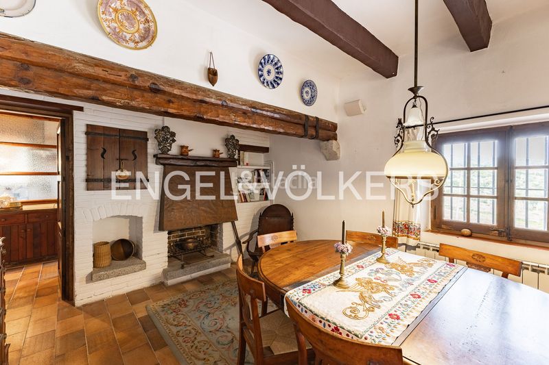 Foto ee78c8c2-58e7-4d92-bb4e-93c120eaf1e5. Masia amb calefacció aparcament piscina a Can Quirze Mataró