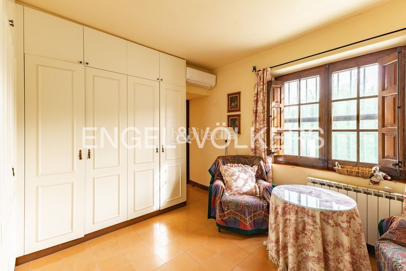 Foto f9b5d79f-0b3a-441c-9b70-75e372c23084. Masia amb calefacció aparcament piscina a Can Quirze Mataró