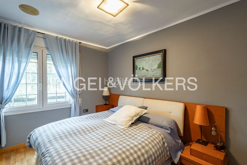 Foto 25b3a0d3-1b80-4331-a6eb-7d8aa110d593. Casa amb calefacció aparcament a Ciutat Diagonal Esplugues de Llobregat
