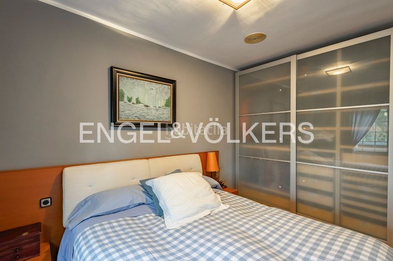 Foto 6fd077be-87c4-4483-babc-9297f74b29b6. Casa amb calefacció aparcament a Ciutat Diagonal Esplugues de Llobregat