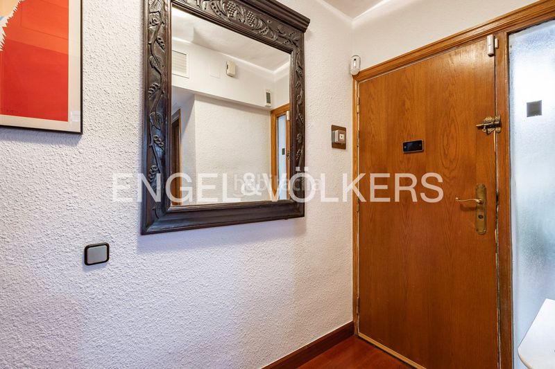 Foto 853e51a7-eb87-4368-a8cf-01a0e0bf8aa7. Casa amb calefacció aparcament a Ciutat Diagonal Esplugues de Llobregat