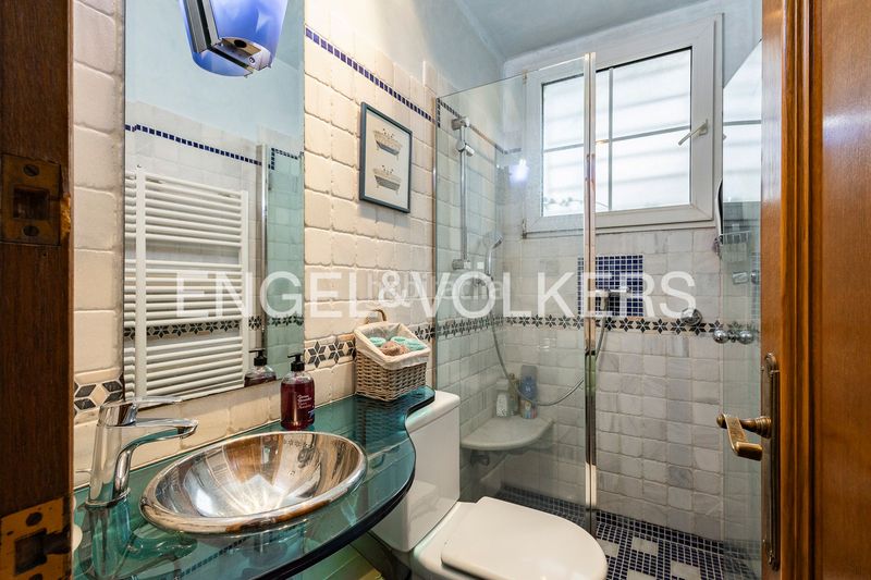 Foto efc1f101-e337-4787-bd55-cc8e1ae750d9. Casa amb calefacció aparcament a Ciutat Diagonal Esplugues de Llobregat