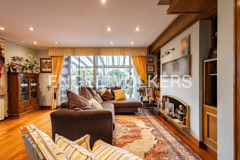 Foto ff51df2f-8e6a-4dec-8fec-6c0c0ef6c65b. Casa amb calefacció aparcament a Ciutat Diagonal Esplugues de Llobregat