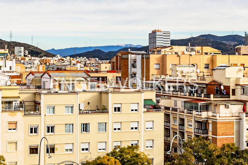 Foto 5bb57616-9dd6-49fd-bd0a-9f209e7f1a00. Àtic amb calefacció a Vilapicina - Torre Llobeta Barcelona
