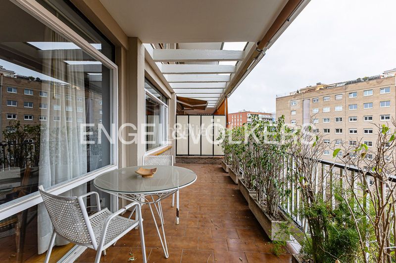 Foto f034e387-a7fb-4958-8043-76b7aa07571f. Pis amb calefacció aparcament a Tres Torres Barcelona