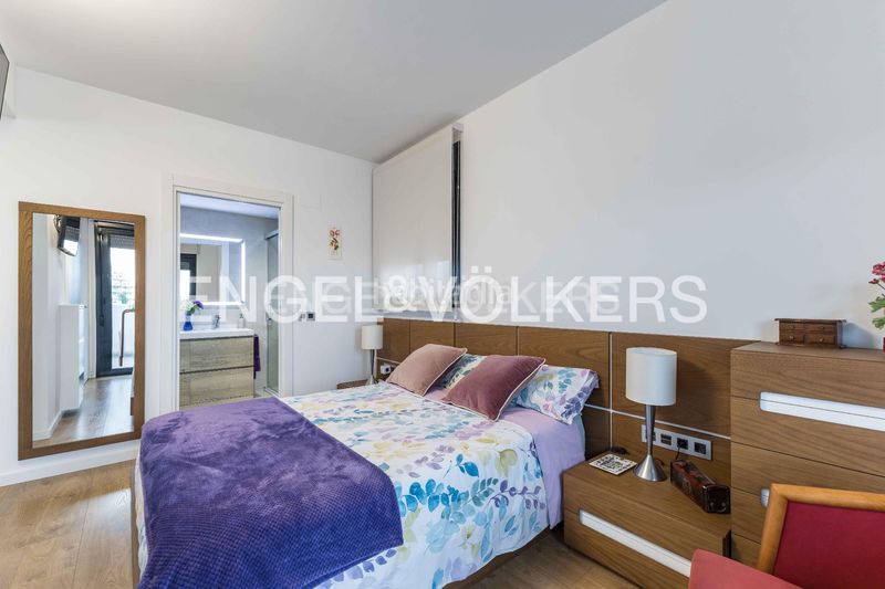 Foto 064e37f4-46b9-4864-90ee-bfa7d10c012b. Pis amb calefacció aparcament a La Bordeta Barcelona