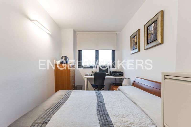 Foto 2ce5b81e-820e-42c0-b124-0f0f92791f0f. Pis amb calefacció aparcament a La Bordeta Barcelona