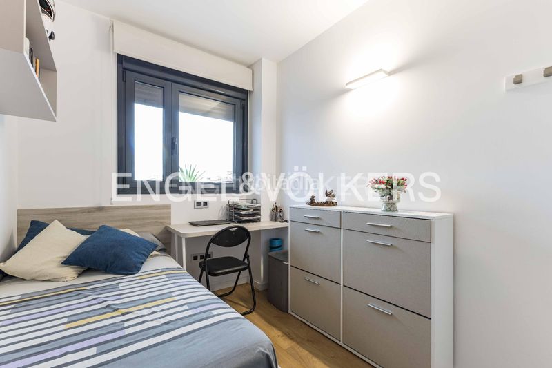 Foto 57658e70-ebb2-4ed1-9e0e-f4836e72d643. Pis amb calefacció aparcament a La Bordeta Barcelona