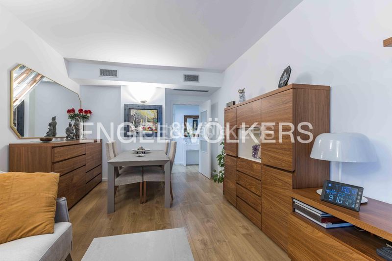 Foto 66722767-be88-4824-8587-e292e7f28075. Pis amb calefacció aparcament a La Bordeta Barcelona