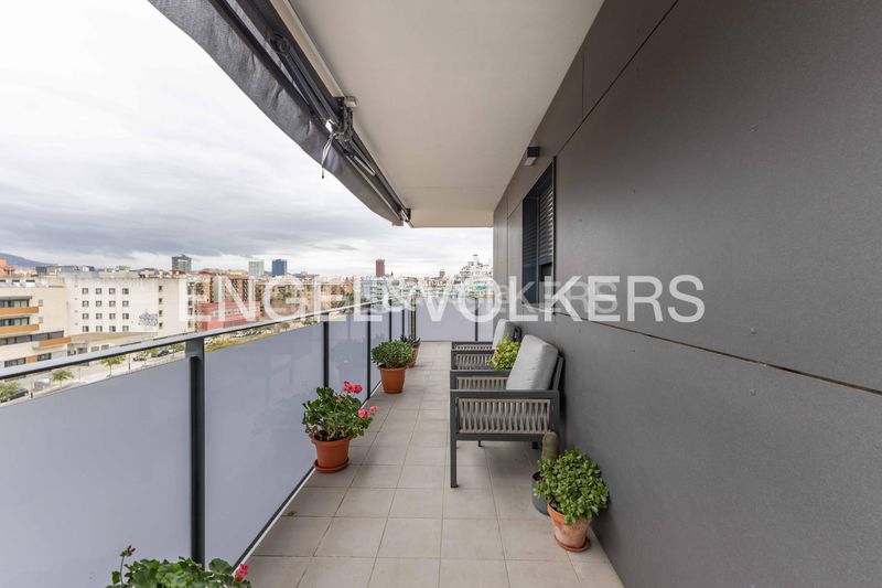 Foto 86e61b21-d69a-4877-b362-760ad07cc016. Pis amb calefacció aparcament a La Bordeta Barcelona