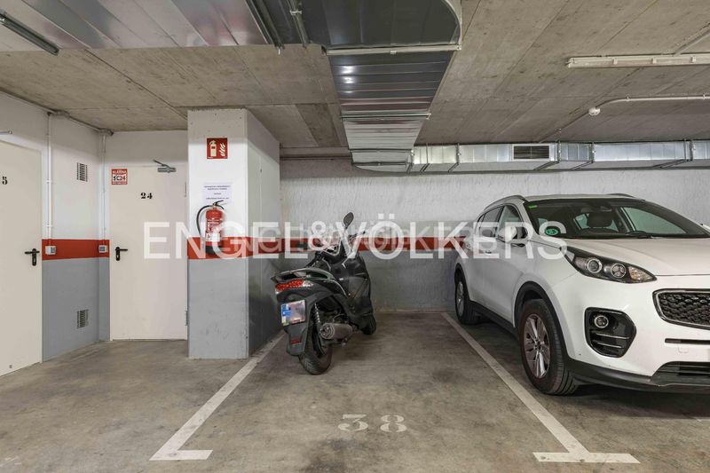 Foto 91954578-682f-48f5-8e2c-644fc4d64140. Pis amb calefacció aparcament a La Bordeta Barcelona