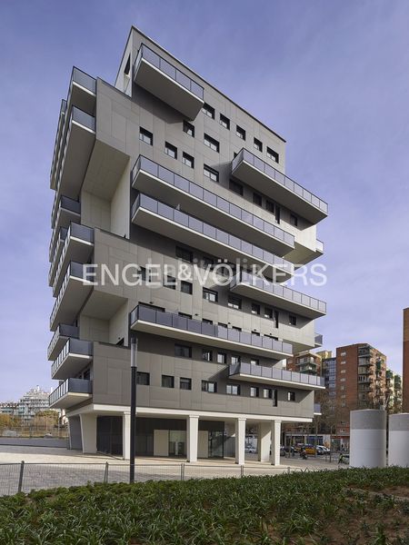 Foto b6f1cd31-6fb6-40db-9aca-f239694b23b2. Pis amb calefacció aparcament a La Bordeta Barcelona