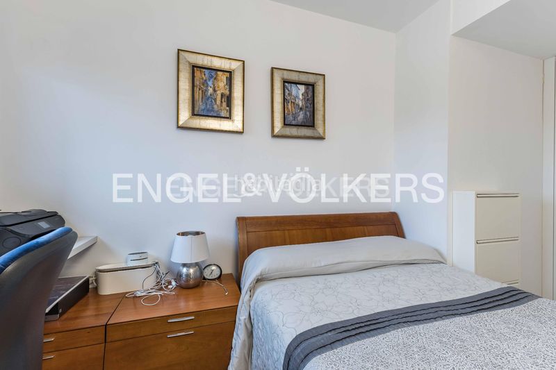 Foto f70a2de7-4717-4a4f-8040-6e2351a953ef. Pis amb calefacció aparcament a La Bordeta Barcelona