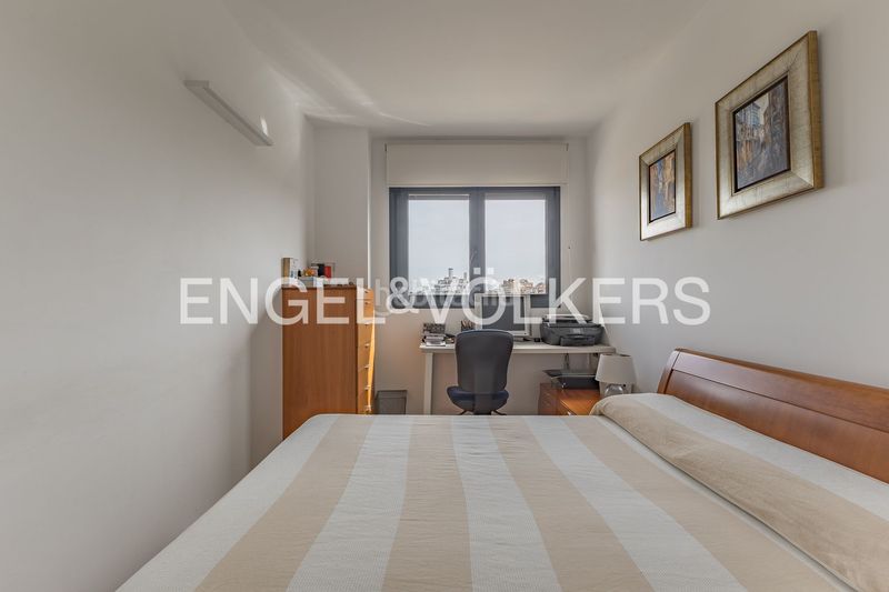 Foto e100bd45-8fbf-488a-b6e5-721eca862d20. Pis amb calefacció aparcament a La Bordeta Barcelona