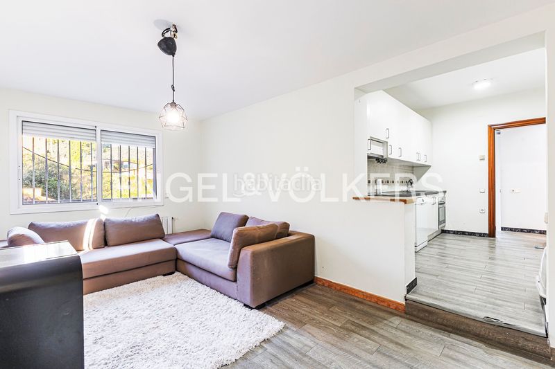 Foto 09592f52-d753-4141-8aad-7a0ca76ca177. Casa amb calefacció aparcament piscina a Torrelles de Llobregat