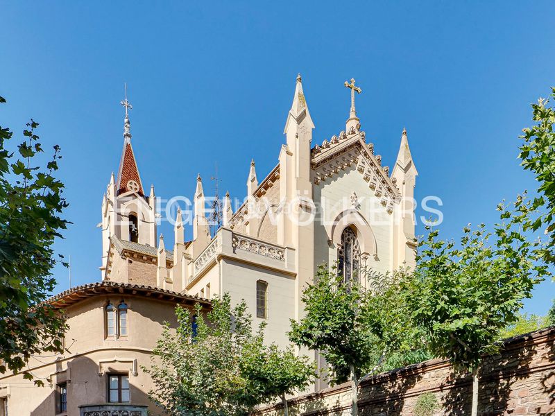 Foto d9d0cd9f-297b-4eba-bf0e-e7be88803ad3. Casa amb calefacció aparcament piscina a Torrelles de Llobregat
