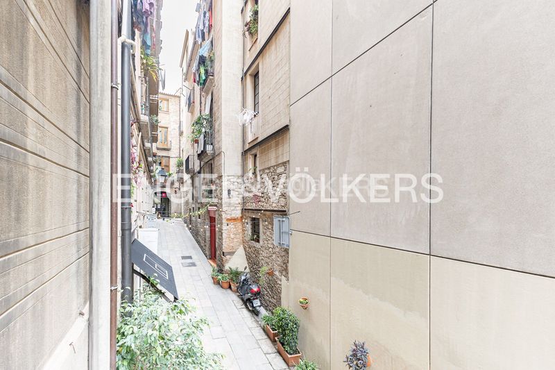 Foto effcc887-d5bb-40e0-80a6-5b18b2869ac3. Pis amb calefacció a Gòtic Barcelona