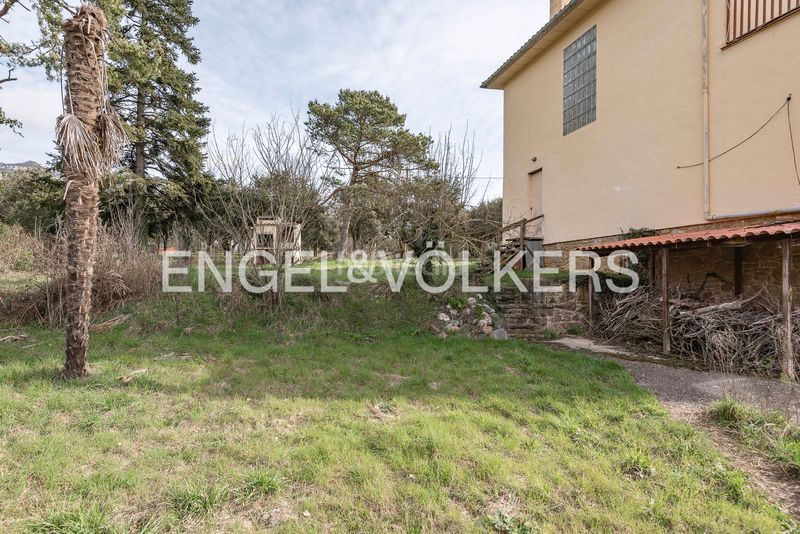 Foto 52e1e5e0-d252-4d68-bf2f-e742f2a623b8. Casa amb calefacció aparcament a Folgueroles