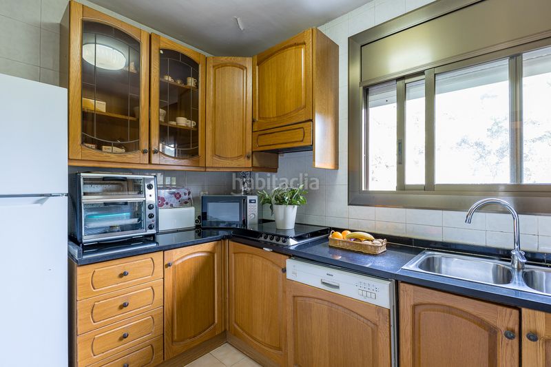 Foto a9057fc2-85ec-4d3f-a51f-792d0d166494. Casa amb calefacció aparcament piscina a Calafell park Calafell