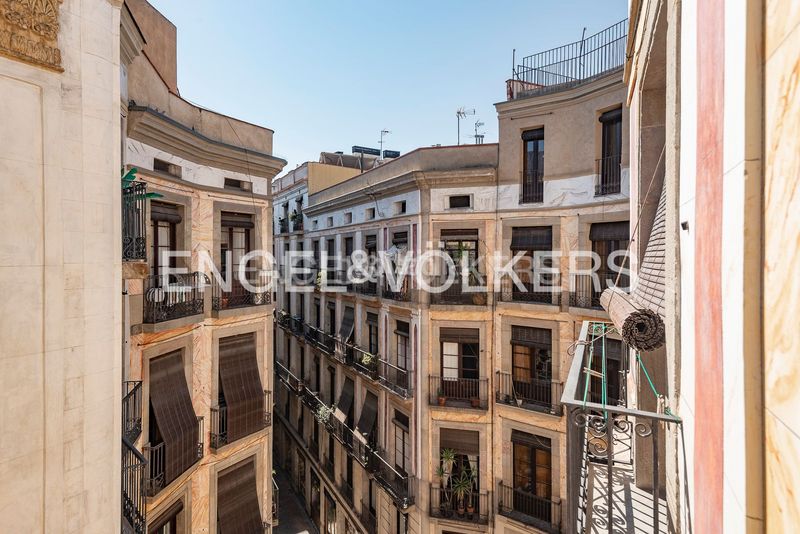 Foto 0824327d-d66a-48cc-917c-0e844de780af. Pis amb calefacció a Gòtic Barcelona