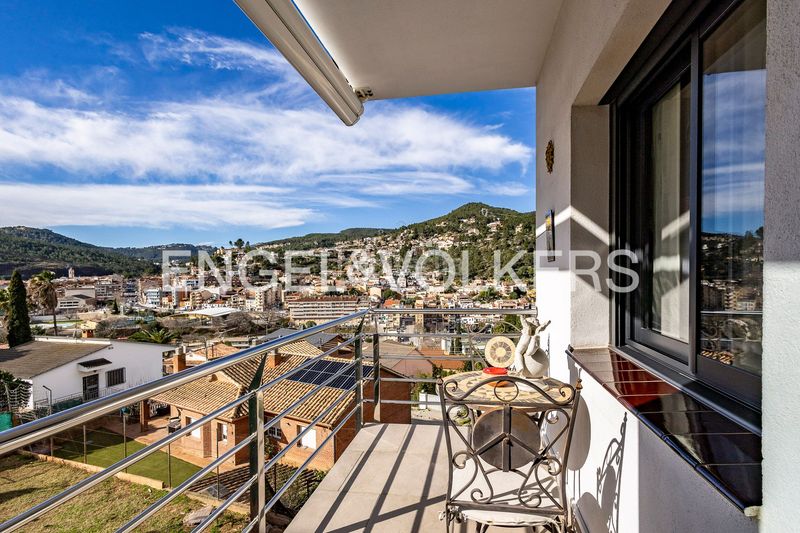 Foto f3229fc1-3184-475e-bf12-cef4463772e5. Casa amb calefacció aparcament a Vallirana