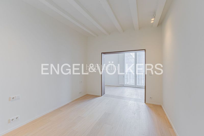Foto 3b3a8f36-f388-4091-92b0-fc02f20e0e0e. Pis amb calefacció a Dreta de l´Eixample Barcelona