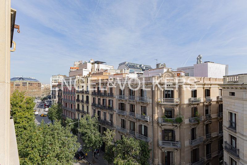 Foto 599a094d-c22d-4118-a0bb-8bb668ac5ecc. Pis amb calefacció a Dreta de l´Eixample Barcelona
