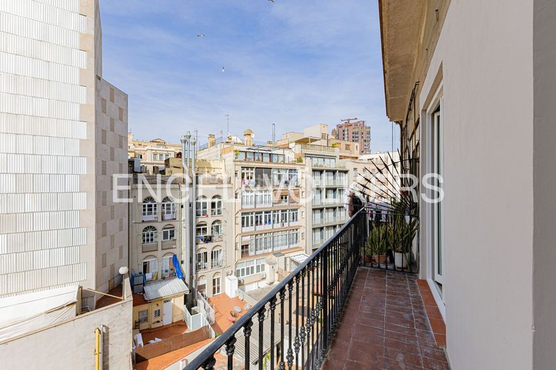 Foto b43176e3-625f-4598-a0bd-f8e6ba270887. Pis amb calefacció a Dreta de l´Eixample Barcelona