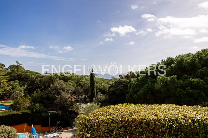 Foto 15933d98-bd46-435e-8d6c-5d3d36f7746c. Casa amb calefacció aparcament piscina a Rocaferrera Sant Andreu de Llavaneres