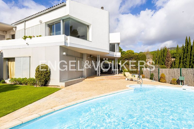 Foto 935e7a5e-7645-4185-912d-cbe523fea26d. Casa amb calefacció aparcament piscina a Rocaferrera Sant Andreu de Llavaneres