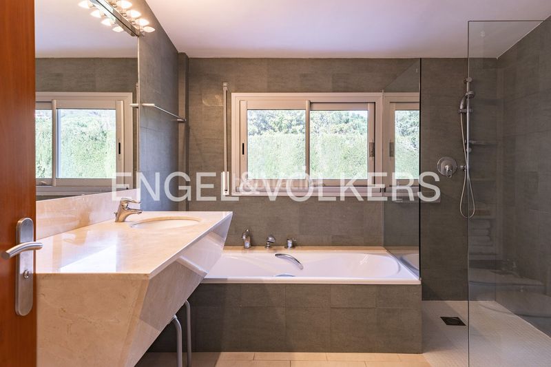 Foto caaca75b-49c4-4f61-a6f6-5b3c795c29d9. Casa amb calefacció aparcament piscina a Rocaferrera Sant Andreu de Llavaneres