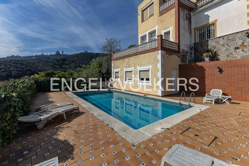 Foto 4cdaef0a-b307-4553-b4ce-280a9d921cd8. Masia amb calefacció aparcament a Sant Genís dels Agudells Barcelona