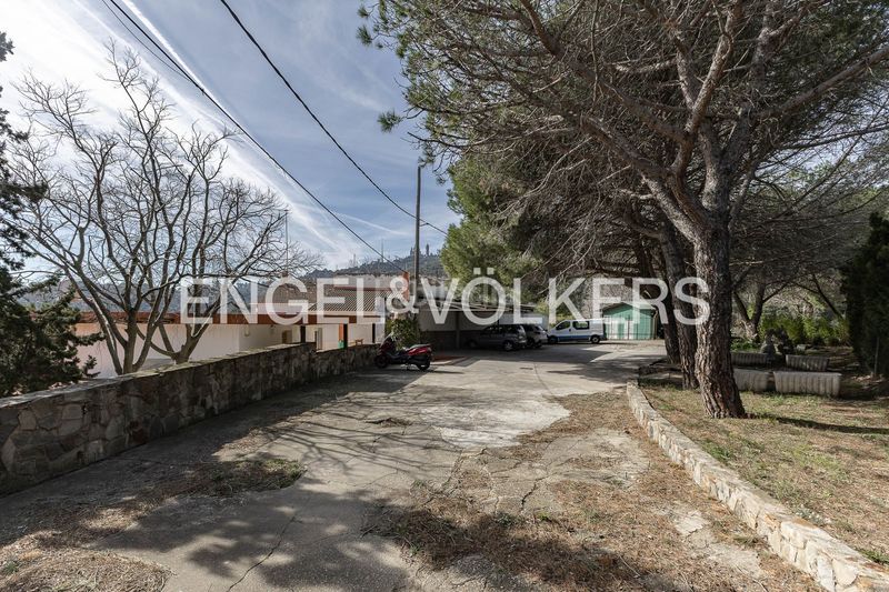 Foto b7819a8b-bd29-4e23-bfb6-0ae25503e64e. Masia amb calefacció aparcament a Sant Genís dels Agudells Barcelona
