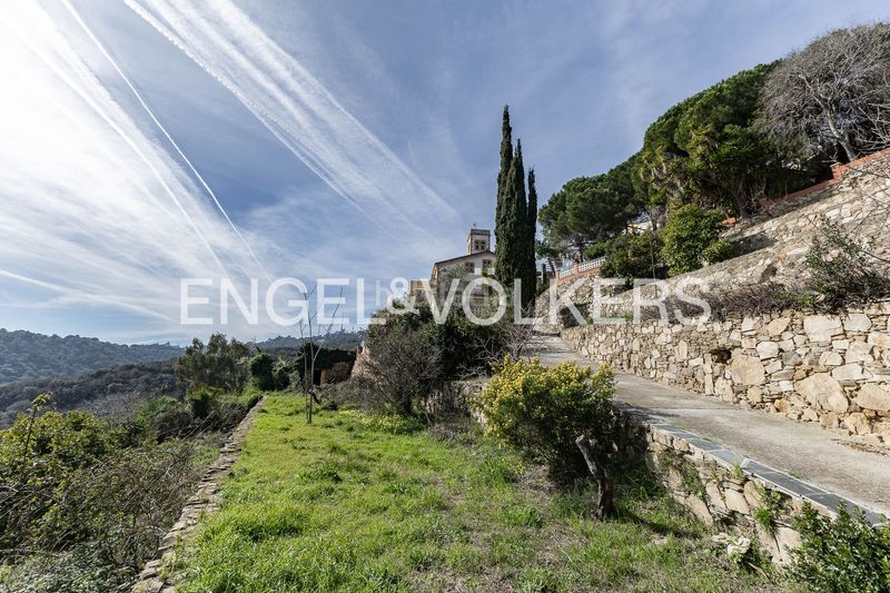 Foto cb3fb80d-99f3-4b51-93ab-8355b4521765. Masia amb calefacció aparcament a Sant Genís dels Agudells Barcelona