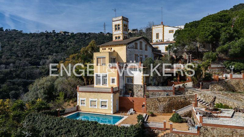 Foto e70ee6b8-556c-4dcc-893c-f308d6c9b3d1. Masia amb calefacció aparcament a Sant Genís dels Agudells Barcelona