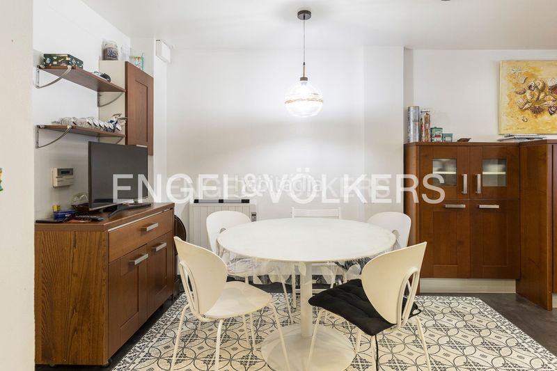 Foto 1df658c8-8fbc-4d4d-9894-dee312f1699b. Pis amb calefacció aparcament piscina a Finestrelles Esplugues de Llobregat