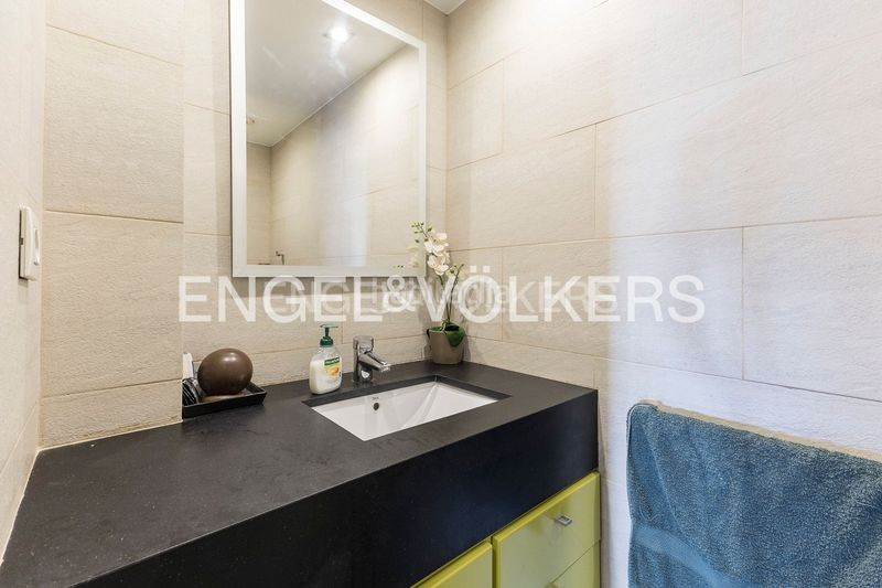 Foto a9c2d388-8356-4d91-b926-29bcac23cd27. Pis amb calefacció aparcament piscina a Finestrelles Esplugues de Llobregat