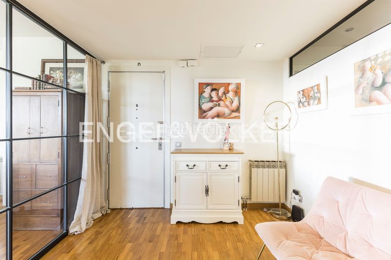 Foto c90c9ccb-8444-4ba1-be59-899da7771955. Pis amb calefacció aparcament piscina a Finestrelles Esplugues de Llobregat