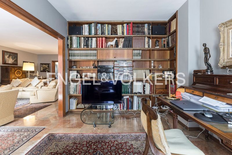 Foto ce016b4b-2d5c-4026-98cb-80bd67f0fe26. Pis amb calefacció aparcament piscina a Sant Gervasi - Bonanova Barcelona
