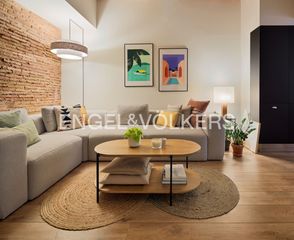 Loft a Raval. Espectacular apartamento de diseño industrial con terraza y esti